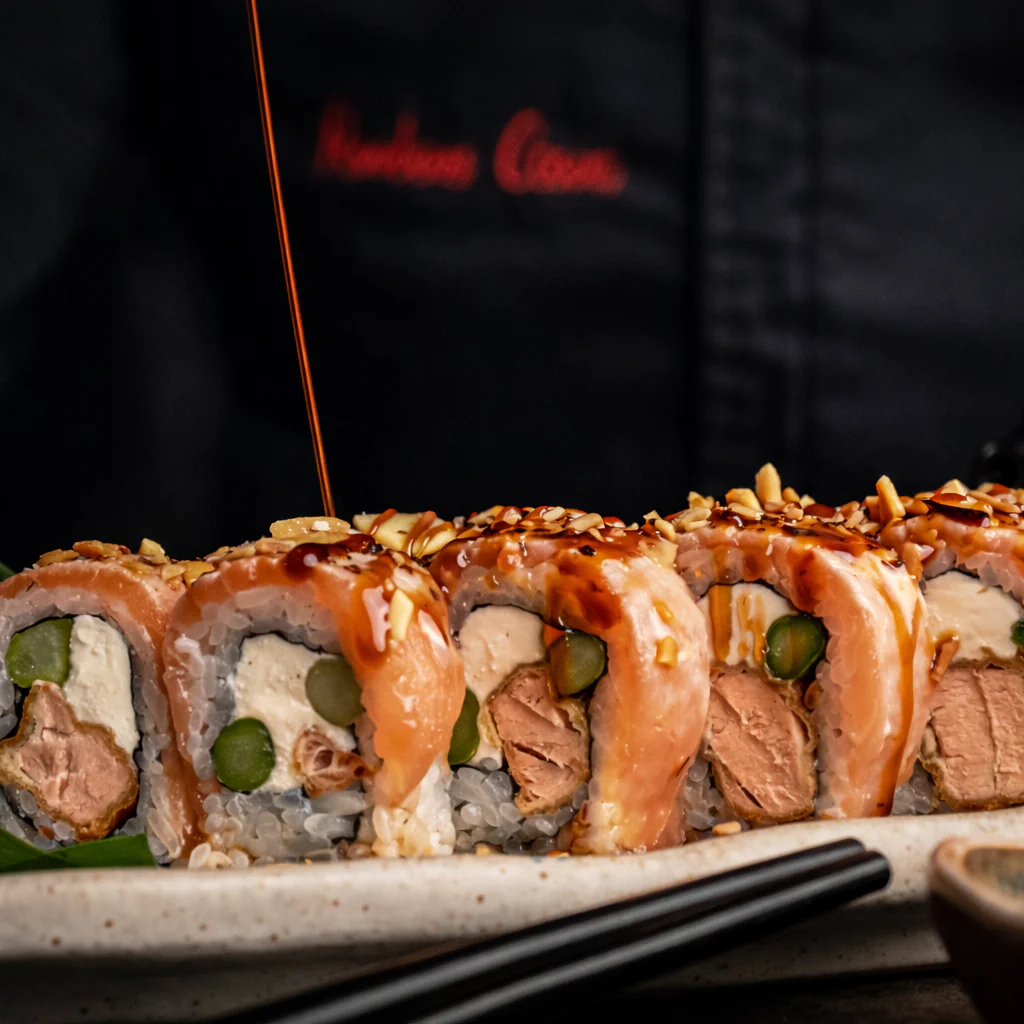 50 Rolls de Sushi Premium por solo $30 en Furia - Image 4