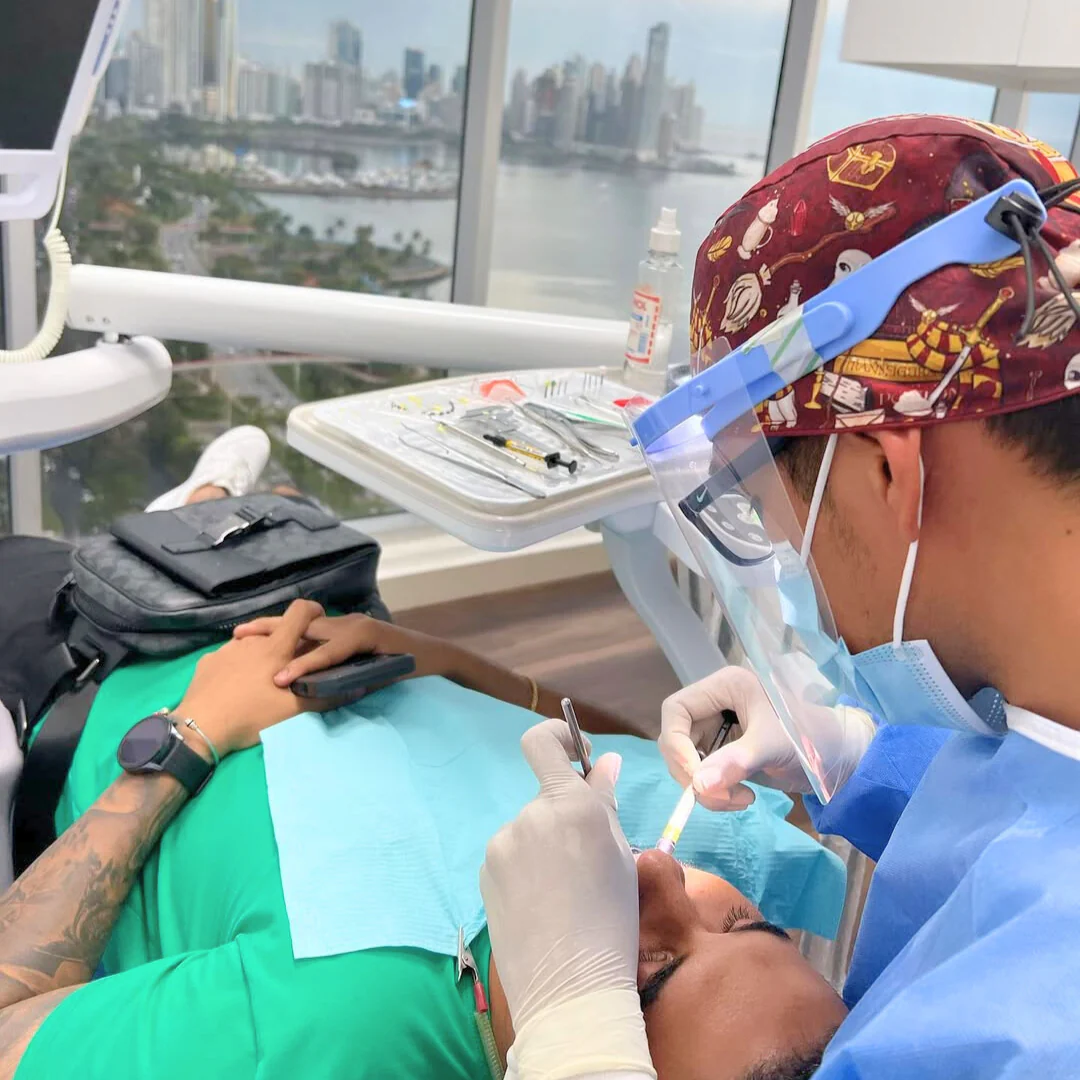Limpieza Dental con Pulido y Aplicación de Fluor por $14.99 en Clínica Dental La Sonrisa PTY - Image 2