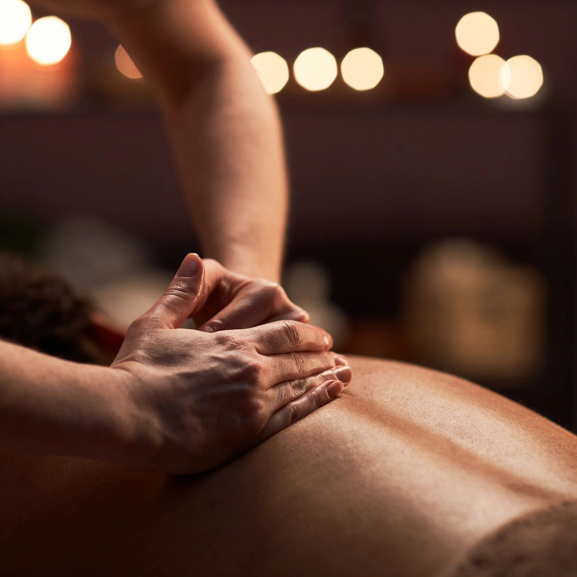 2x1 Masaje Relajante + Terapia de Ventosa + Exfoliación de Cuerpo por solo $25 en Spa Amarás tu Cuerpo