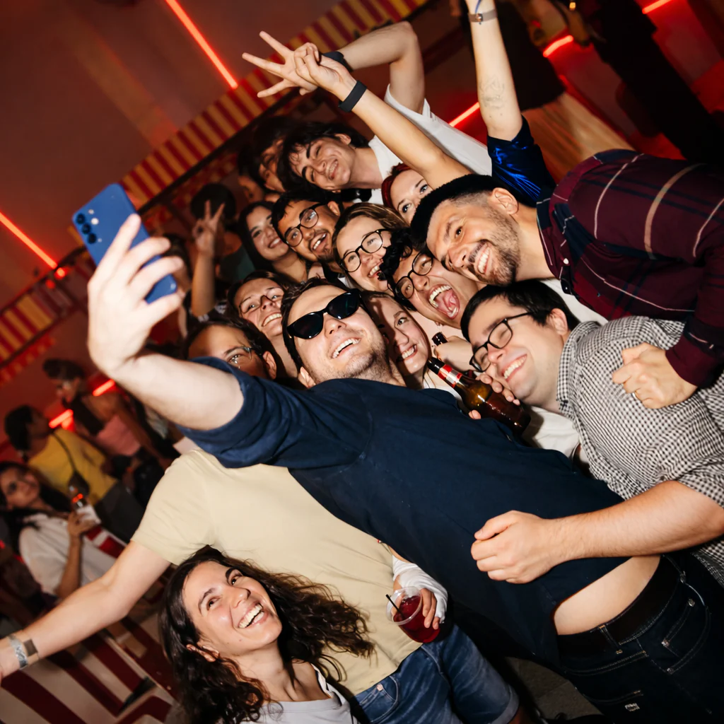 Open Sangría + Entrada a Discoteca para 2 Personas por solo $10 en La Rosalía - Image 3